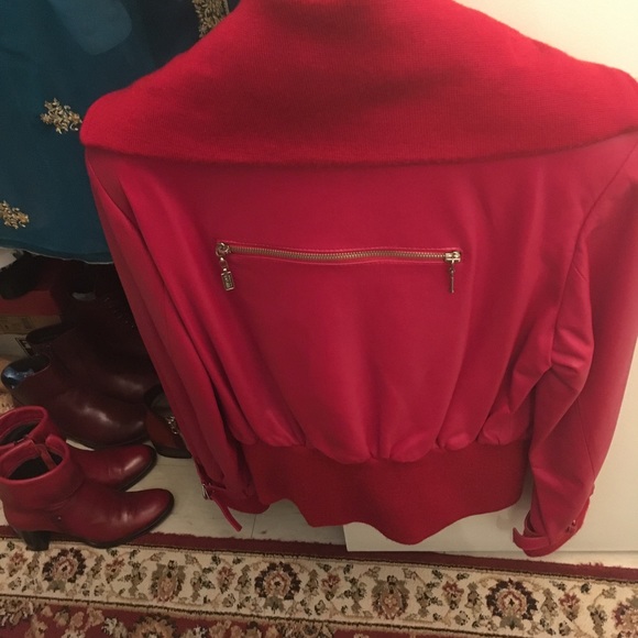 Gianni Versace Red Jacket for women. - Picture 3 of 7